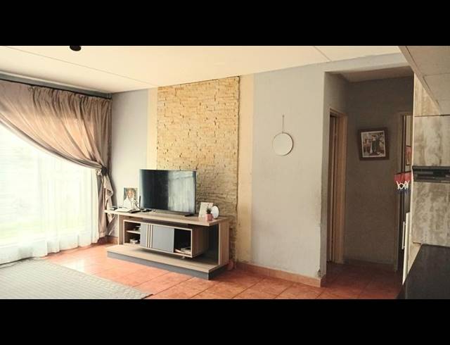 2 BEDROOM PROPERTY TO RENT IN BRAMLEY VIEW